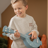 Play the right chords with this cute little banjo. The tuning keys can be tuned for the perfect tones. 🎵⁣
⁣
⁣
⁣
⁣
#labellabel #woodenmusicaltoys #woodenbanjo #toybanjo #letsmakemusic #playtime